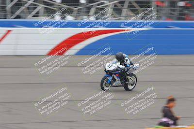 media/Oct-16-2022-Fastrack Riders (Sun) [[609ae93014]]/Level 4/Session 1 Start Finish/